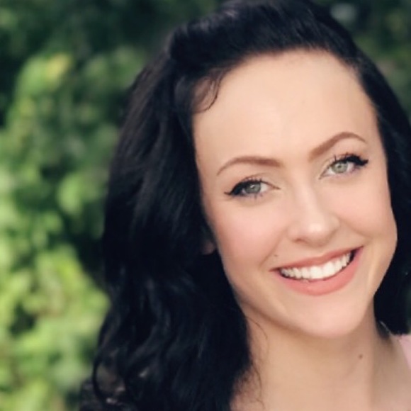 Meet your Posher, Kasi - Picture 1 of 1